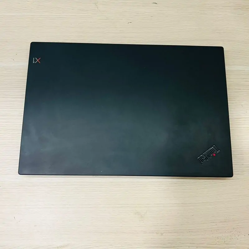 (Refurbished) Lenovo ThinkPad X1 Carbon/ Core i7 8th Generation/ 16GB RAM/ 512GB SSD/ 14″ FHD Display/ Black
